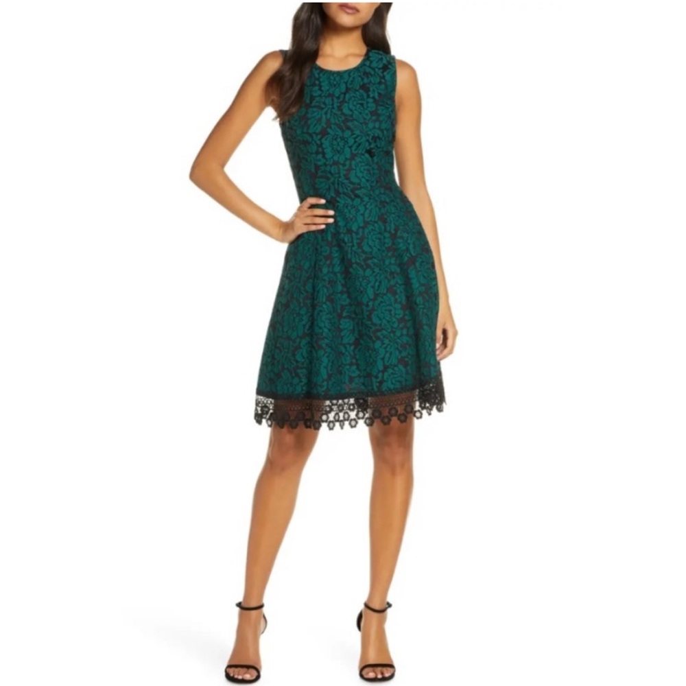 EUC Donna Ricco Lace Green Dress Size 4